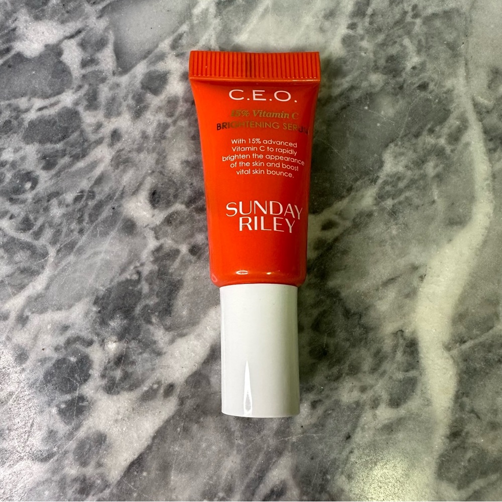 Sunday‎ Riley CEO Brightening Serum